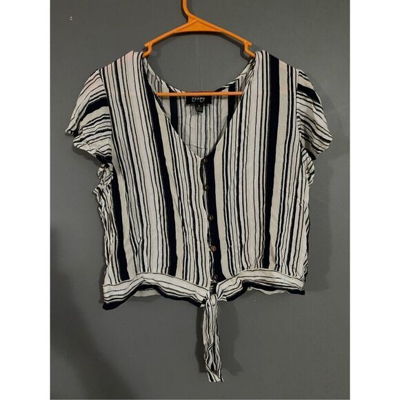 BY&BY Striped Button Down Tie Front top Size XL - Picture 1 of 4